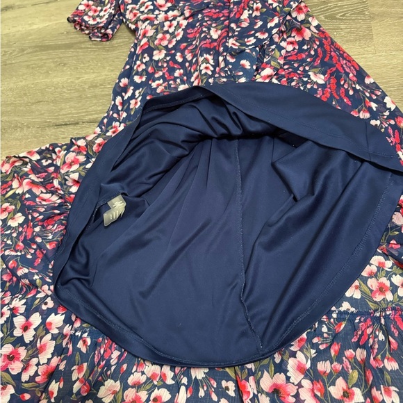 Calvin Klein Flutter Sleeve Floral Print Asymmetrical Hem MIDI Dress 4 Fairycore - Picture 11 of 15